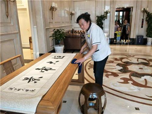 你覺得家政服務(wù)為生活提供便利是大勢所趨嗎？